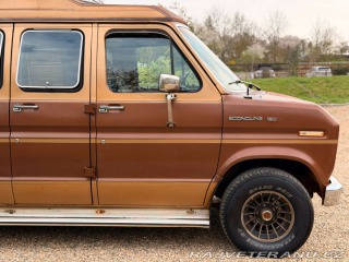 Ford Econoline E150 5.0 V8 Classic Coach 1984