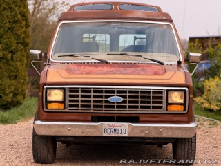 Ford Econoline E150 5.0 V8 Classic Coach 1984