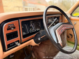 Ford Econoline E150 5.0 V8 Classic Coach 1984