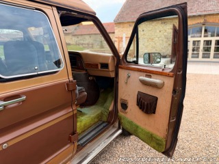 Ford Econoline E150 5.0 V8 Classic Coach 1984