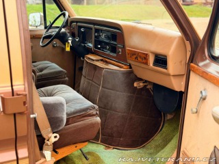 Ford Econoline E150 5.0 V8 Classic Coach 1984