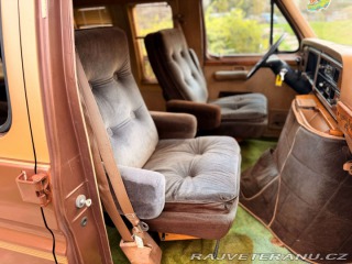 Ford Econoline E150 5.0 V8 Classic Coach 1984