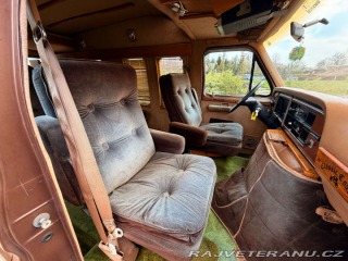 Ford Econoline E150 5.0 V8 Classic Coach 1984