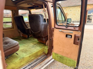 Ford Econoline E150 5.0 V8 Classic Coach 1984