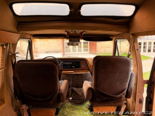 Ford Econoline E150 5.0 V8 Classic Coach 1984