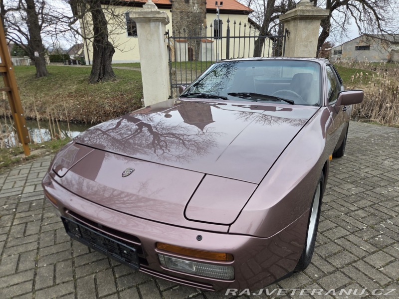 Porsche 944 TURBO