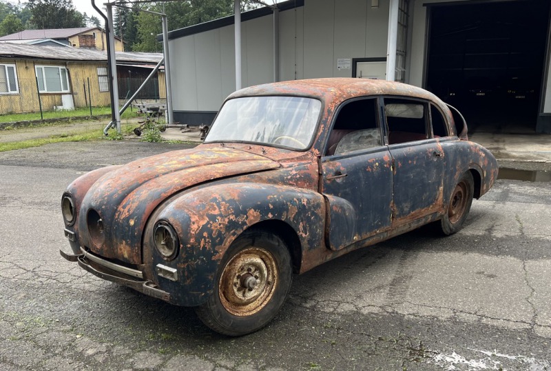 Tatra 87 