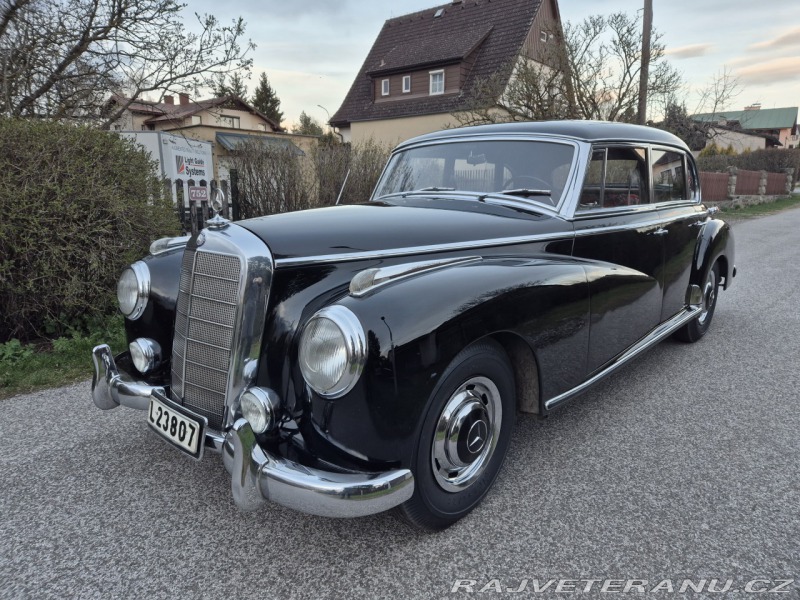 Mercedes-Benz 300 W186 Adenauer
