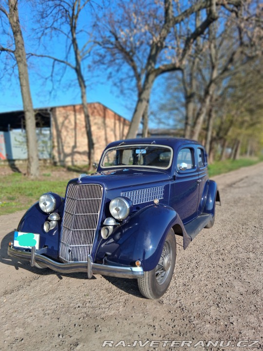 Ford V8  1935