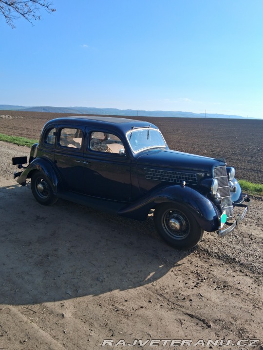 Ford V8  1935