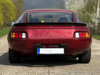 Porsche 928 S 1981