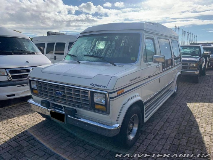 Ford Econoline E150 1988