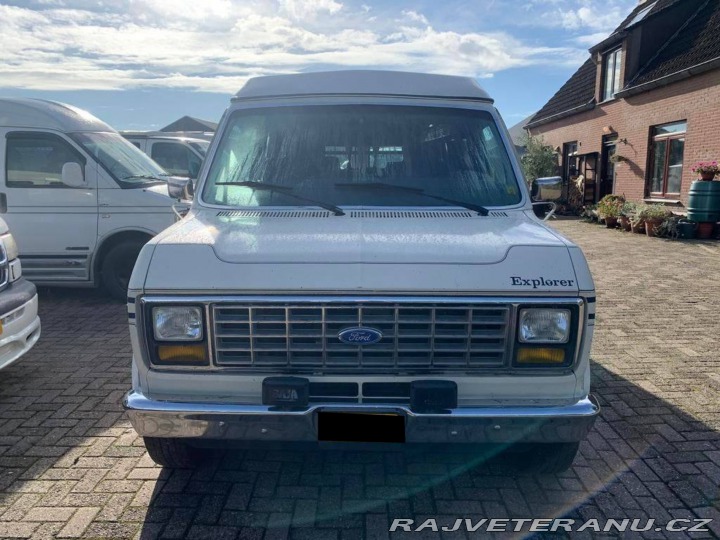 Ford Econoline E150 1988