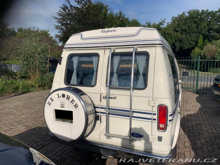 Ford Econoline E150 1988