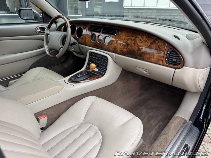 Jaguar XKR  1999