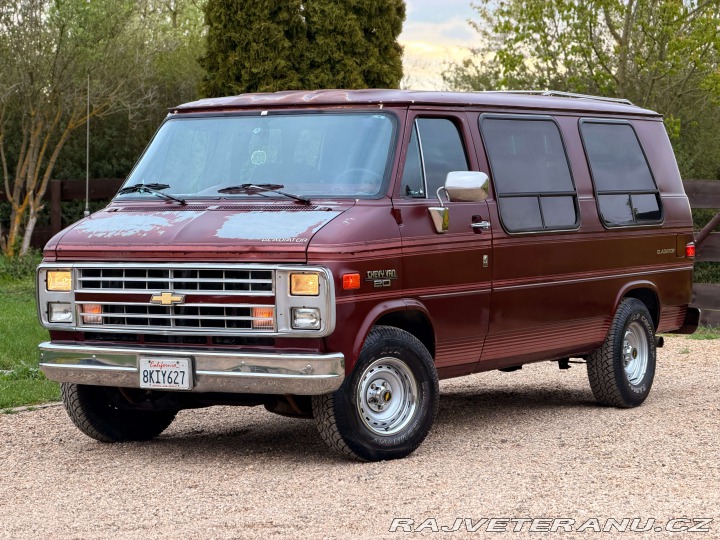 Chevrolet G20 Gladiator By Glaval 1991