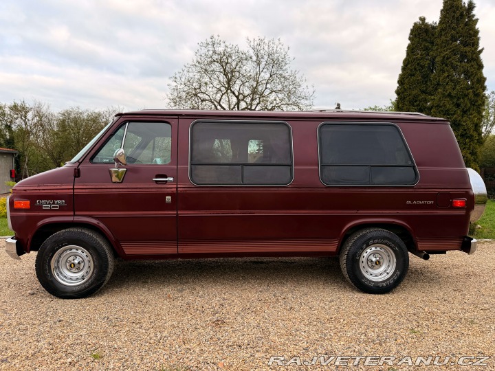 Chevrolet G20 Gladiator By Glaval 1991