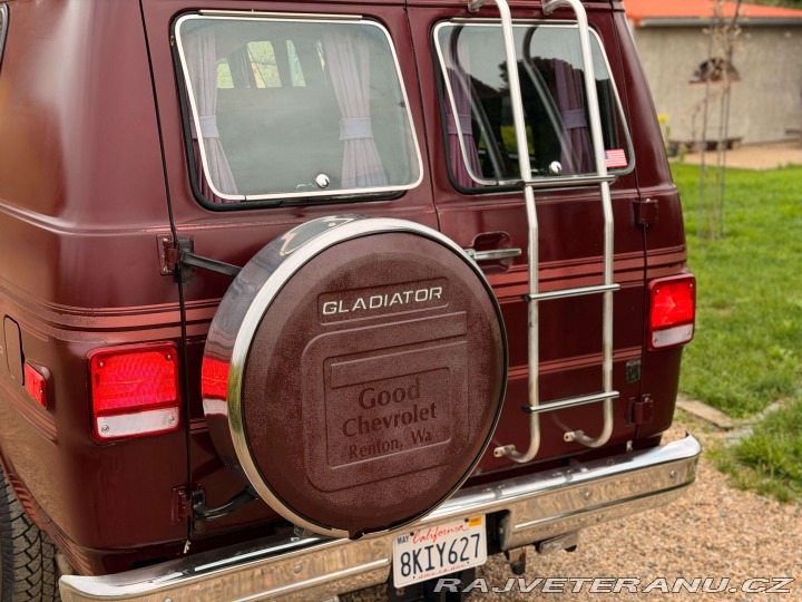 Chevrolet G20 Gladiator By Glaval 1991