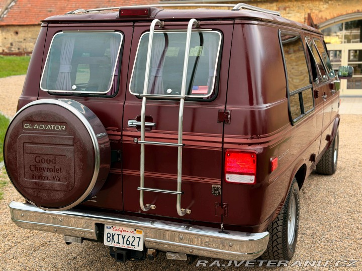 Chevrolet G20 Gladiator By Glaval 1991