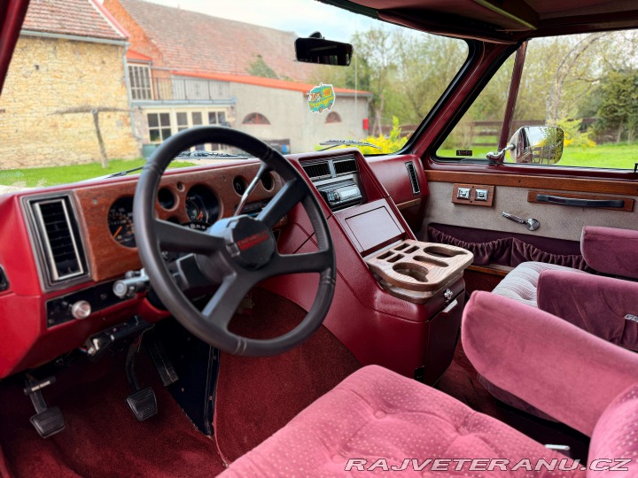 Chevrolet G20 Gladiator By Glaval 1991