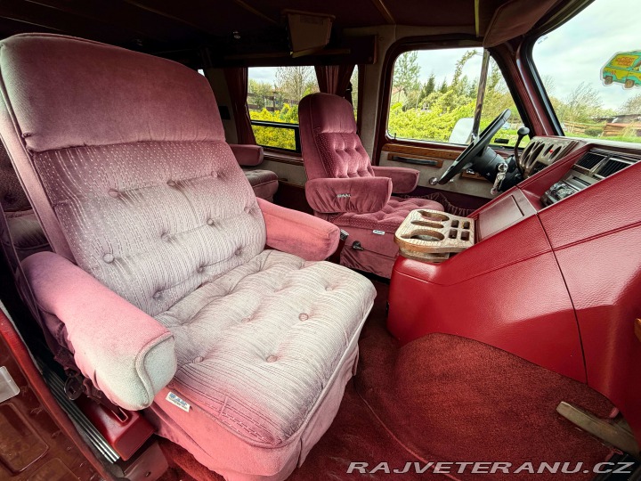 Chevrolet G20 Gladiator By Glaval 1991