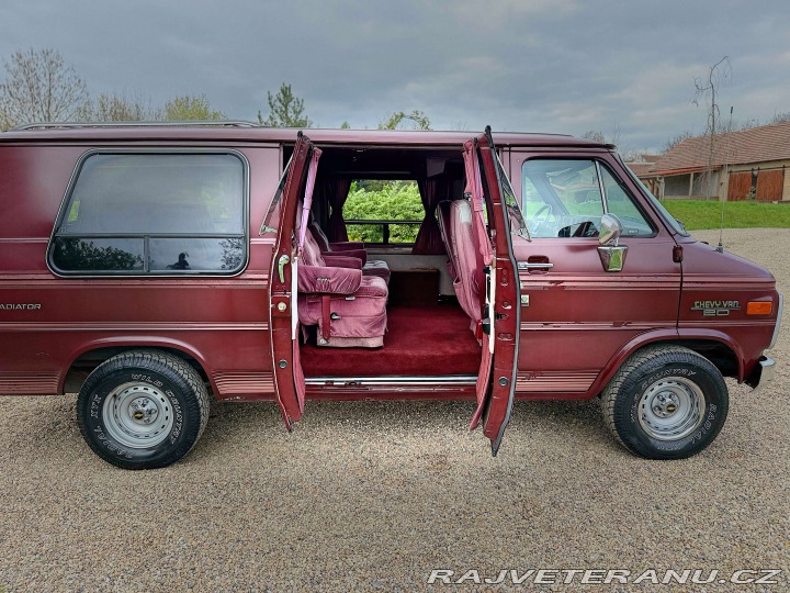 Chevrolet G20 Gladiator By Glaval 1991