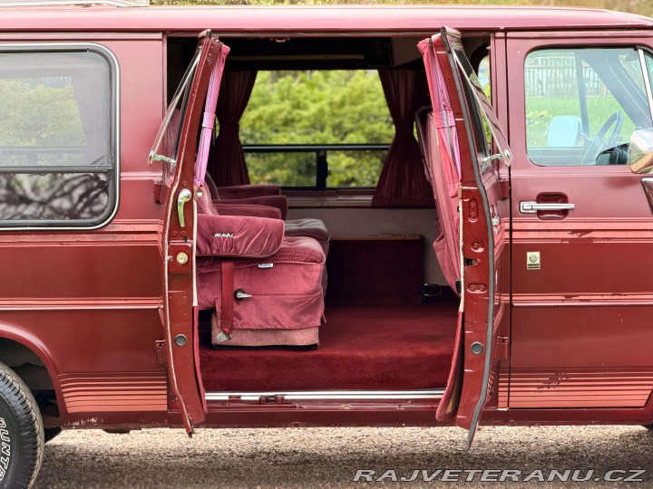 Chevrolet G20 Gladiator By Glaval 1991