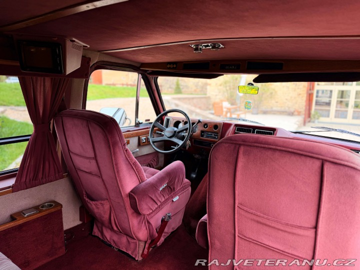 Chevrolet G20 Gladiator By Glaval 1991