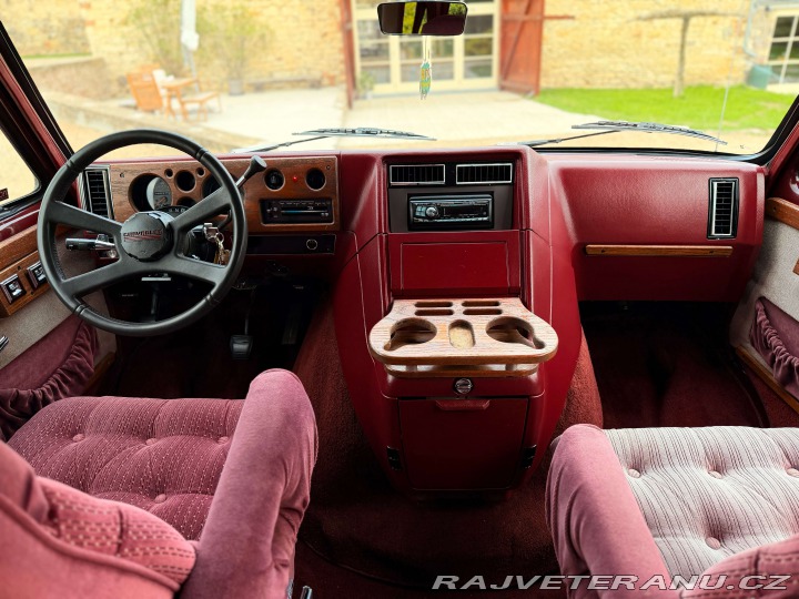 Chevrolet G20 Gladiator By Glaval 1991