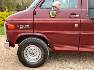 Chevrolet G20 Gladiator By Glaval 1991