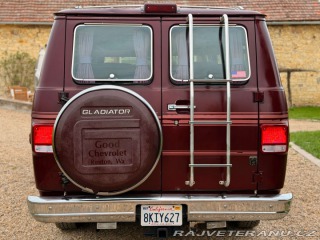 Chevrolet G20 Gladiator By Glaval 1991