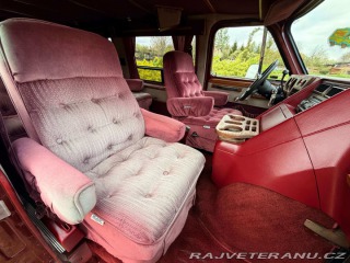 Chevrolet G20 Gladiator By Glaval 1991