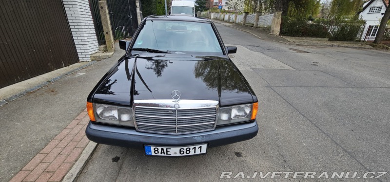 Mercedes-Benz 190 2.6