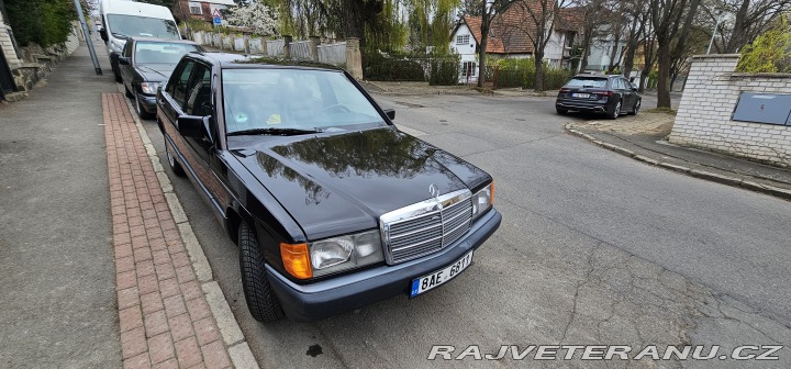 Mercedes-Benz 190 2.6 1988
