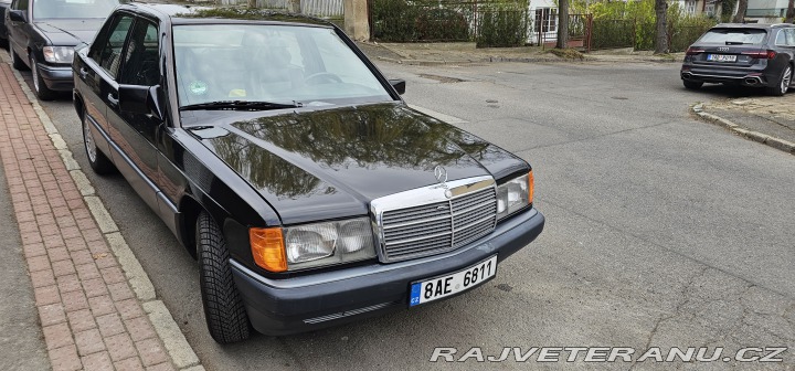 Mercedes-Benz 190 2.6 1988