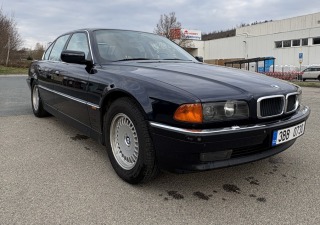 BMW 7 E38