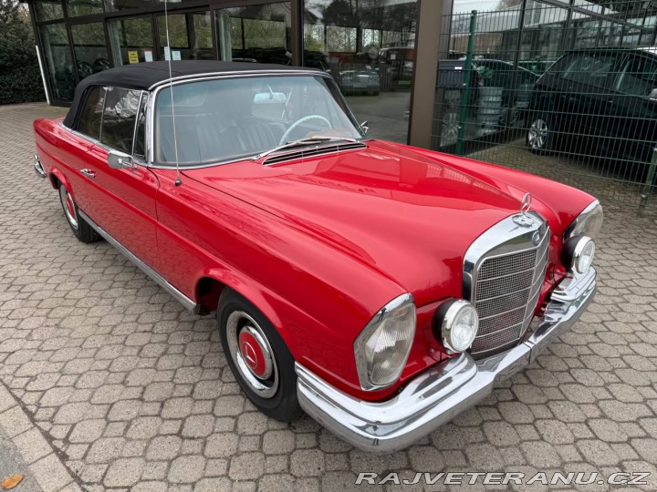 Mercedes-Benz 220 SEb W111 1963