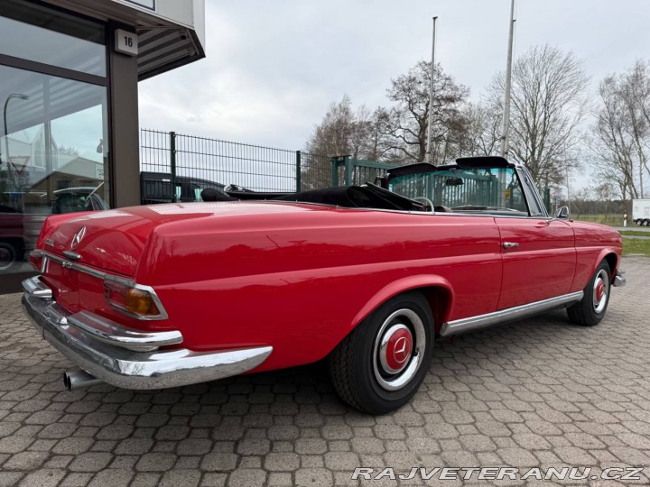 Mercedes-Benz 220 SEb W111 1963