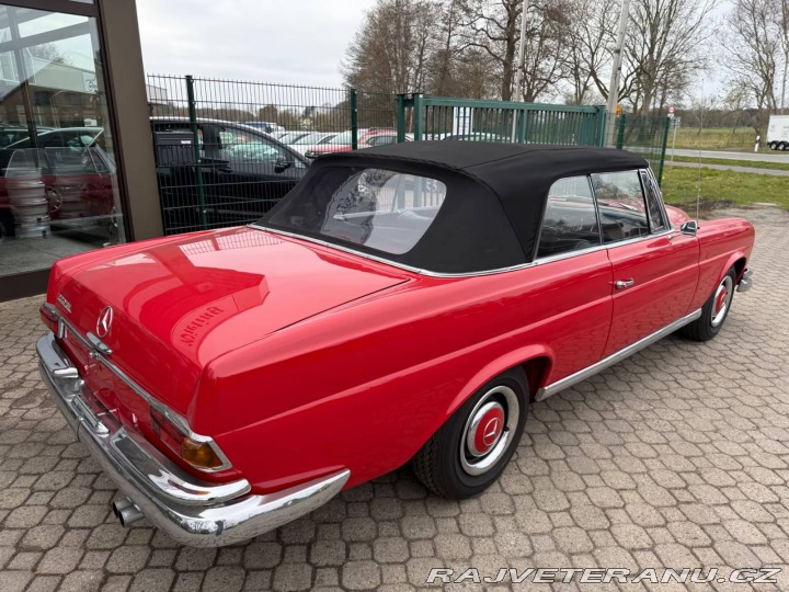 Mercedes-Benz 220 SEb W111 1963