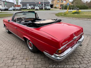 Mercedes-Benz 220 SEb W111 1963