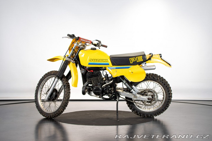 Suzuki Ostatní modely 400 PE 1980