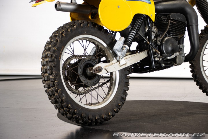 Suzuki Ostatní modely 400 PE 1980