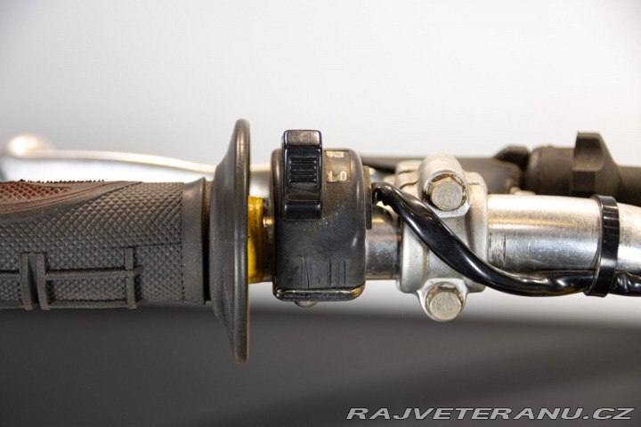 Suzuki Ostatní modely 400 PE 1980