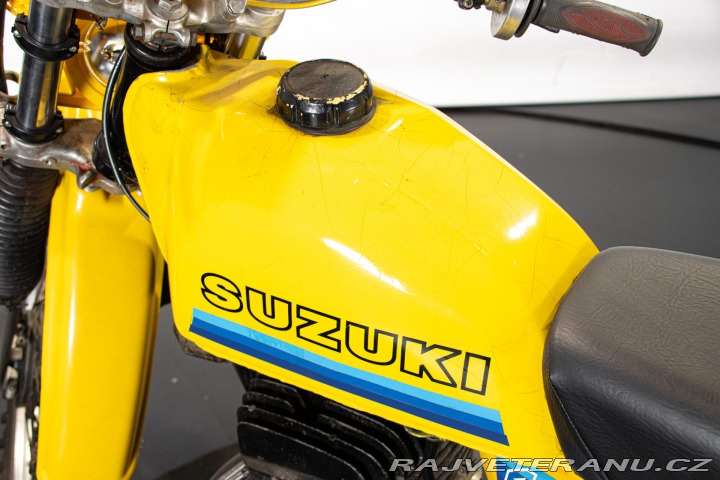 Suzuki Ostatní modely 400 PE 1980