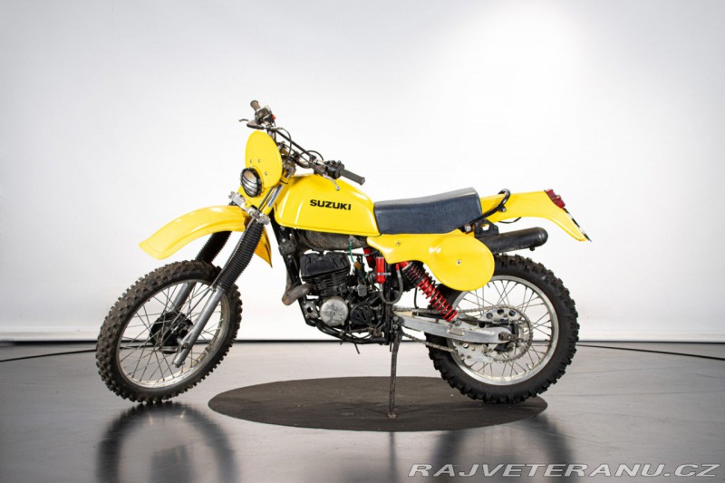 Suzuki Ostatní modely 175 PE