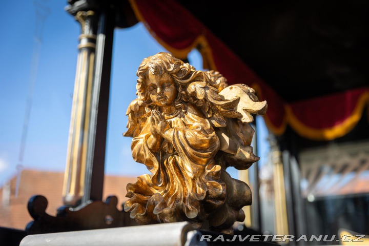 Ostatní značky Ostatní modely 1100T POHŘEBNÍ VŮZ 1958