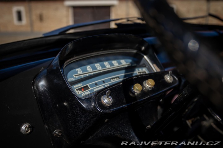 Ostatní značky Ostatní modely 1100T POHŘEBNÍ VŮZ 1958