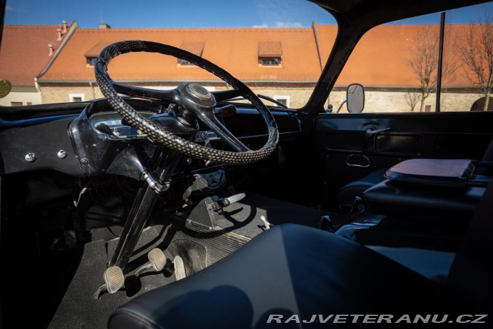 Ostatní značky Ostatní modely 1100T POHŘEBNÍ VŮZ 1958