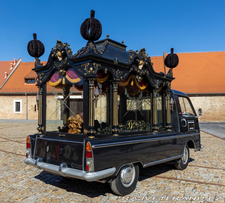 Ostatní značky Ostatní modely 1100T POHŘEBNÍ VŮZ 1958