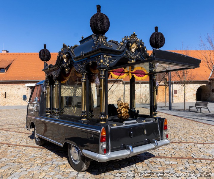 Ostatní značky Ostatní modely 1100T POHŘEBNÍ VŮZ 1958